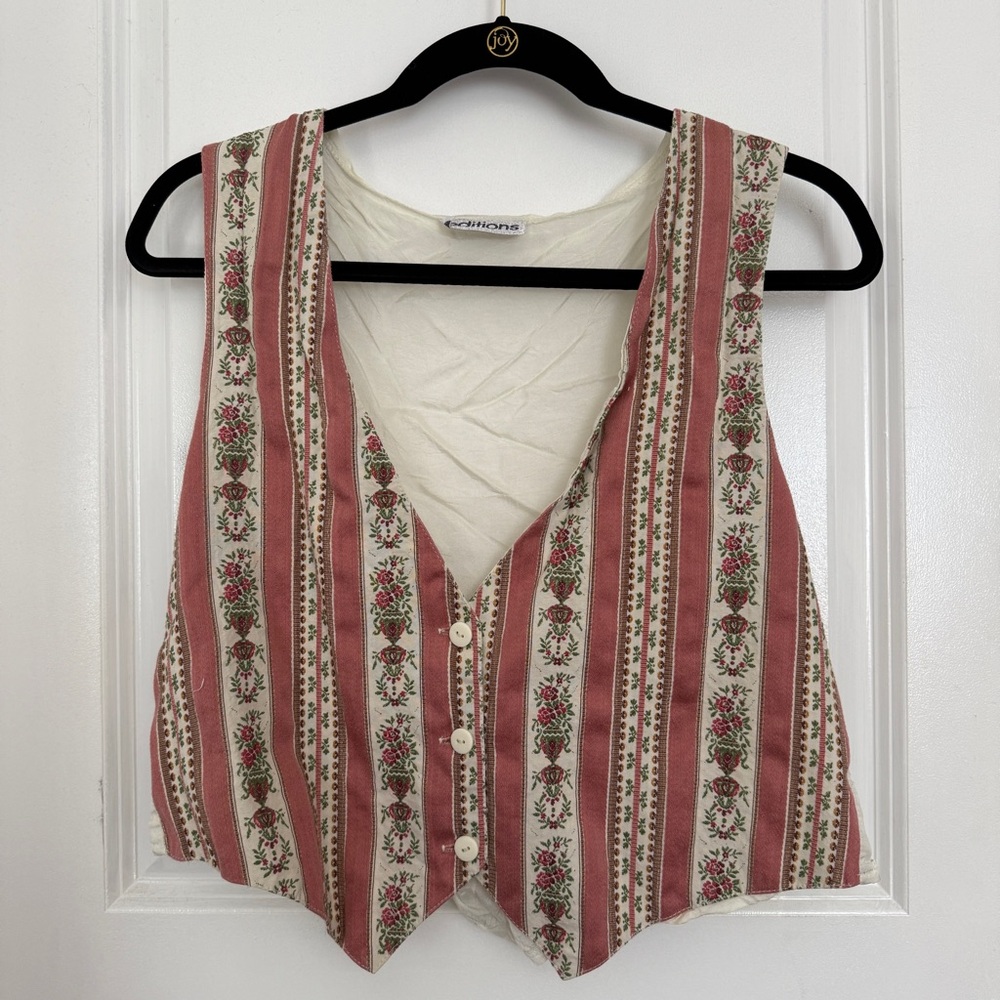 editions pink & white floral vest